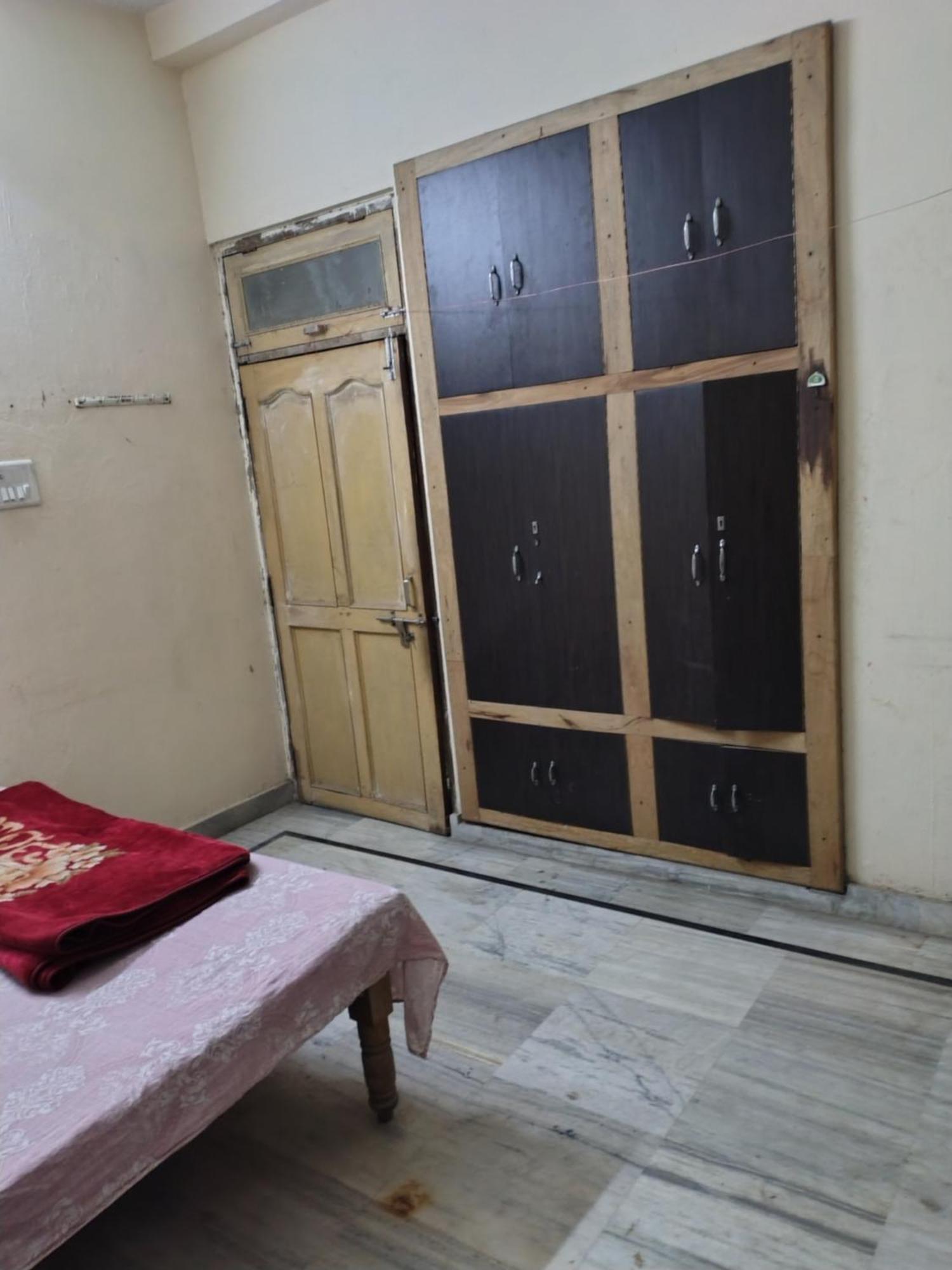 Joshi Guest House Allāhābād Junction Exteriör bild